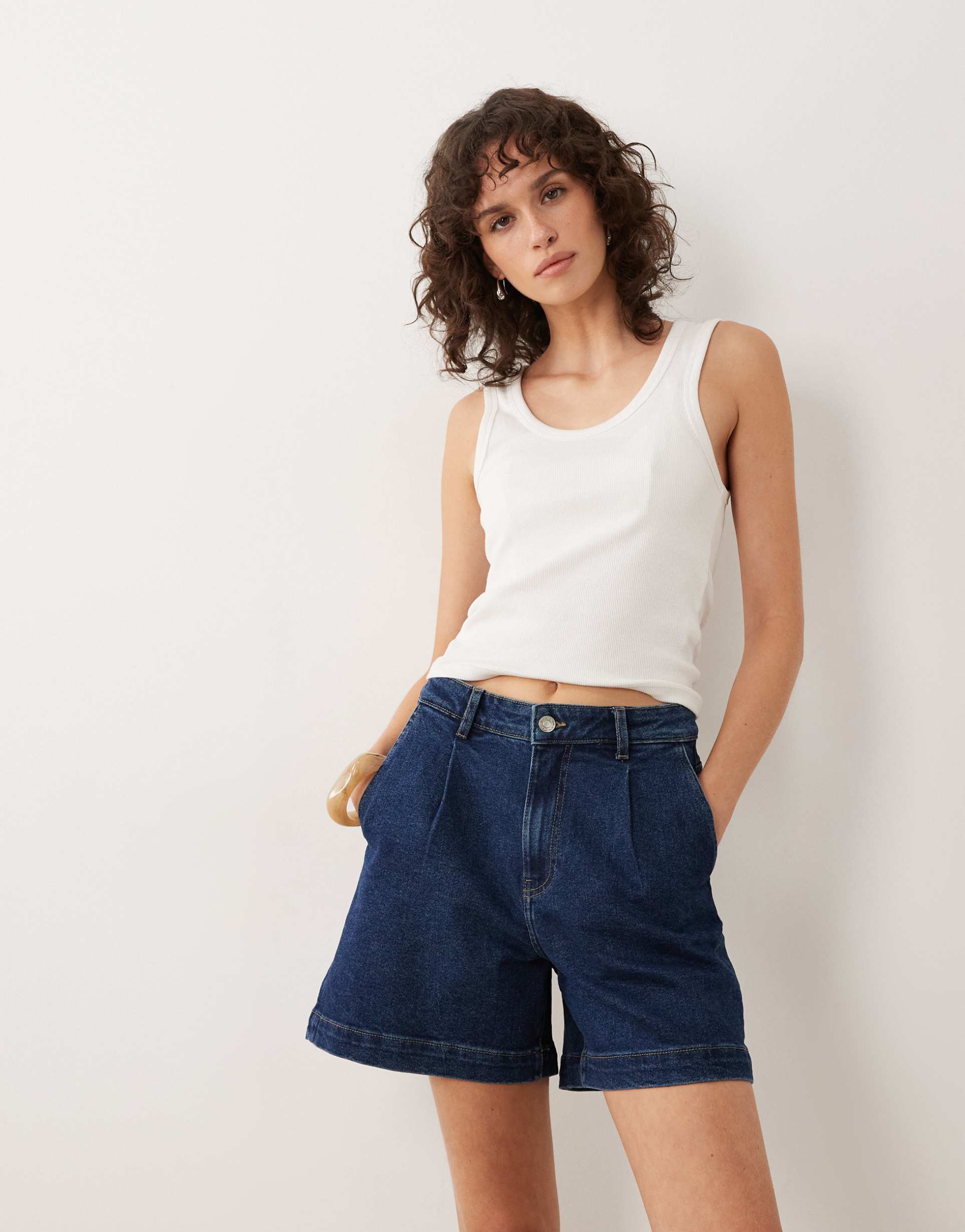 jdy high rise baggy denim shorts in mid blue