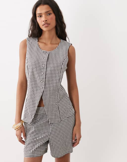 JDY high waist shorts co-ord in brown gingham, 2 of 5