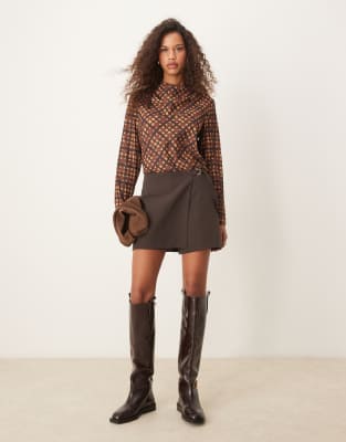 JDY high waisted mini skort in chocolate brown