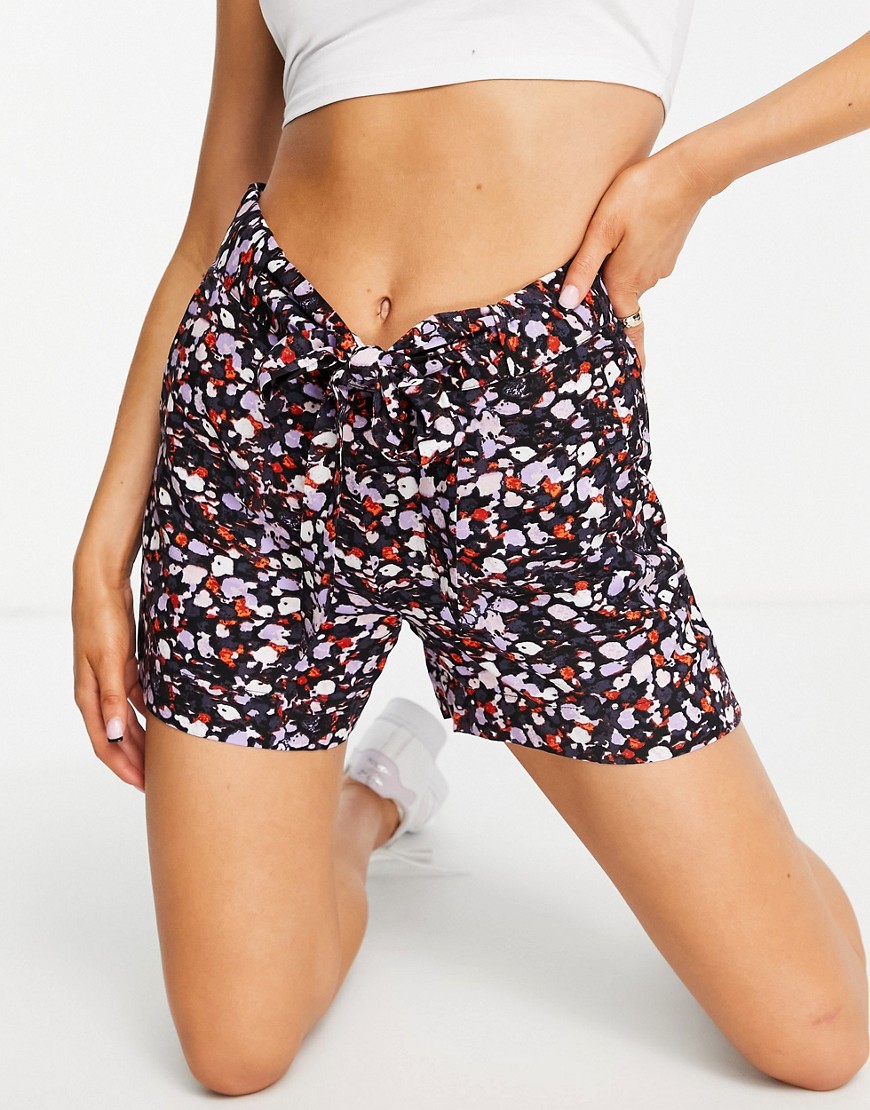 JDY isaak belted printed woven shorts in multicolor abstract flowers