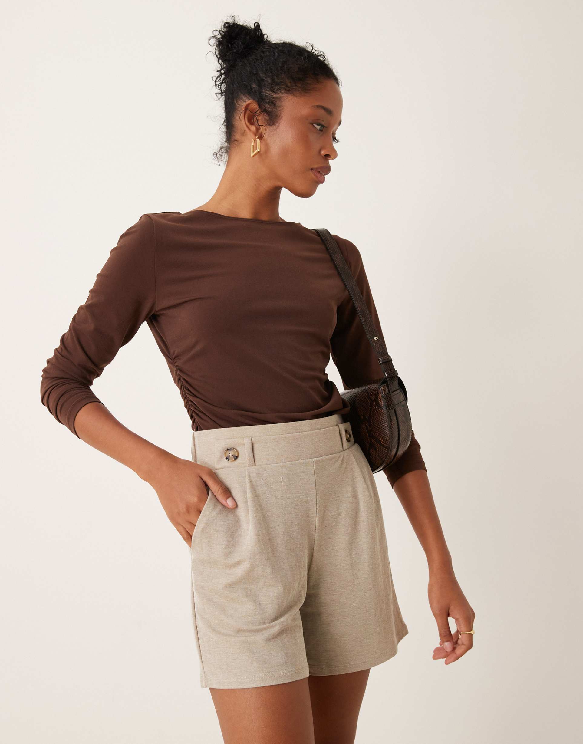 jdy jersey shorts in beige - part of a set