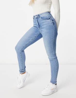 light blue denim skinny jeans