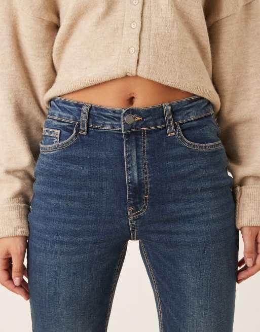 JDY Kathy flared jeans in dark blue , 4 of 5