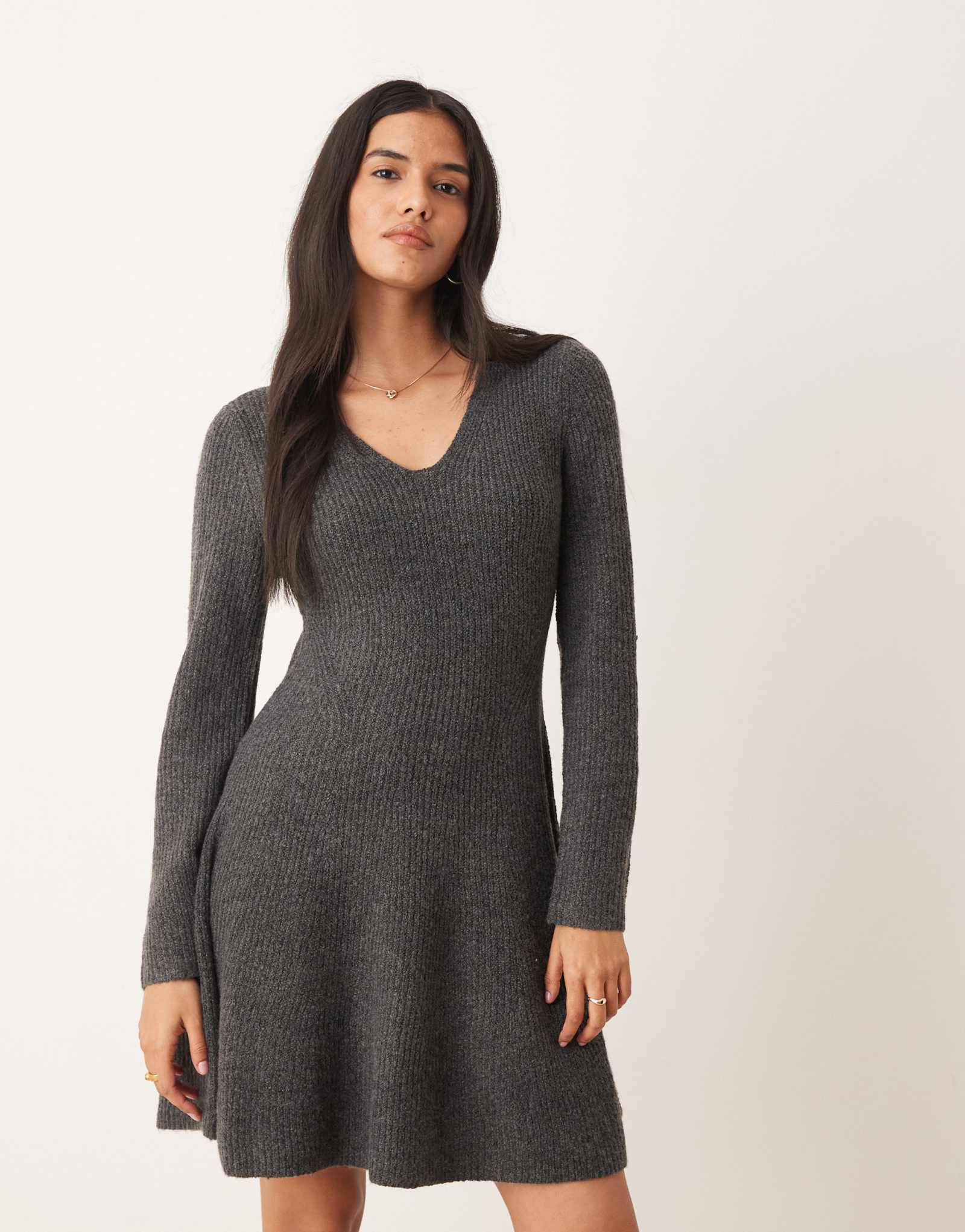 Трикотажное облегающее мини-платье JDY темно-серого цвета