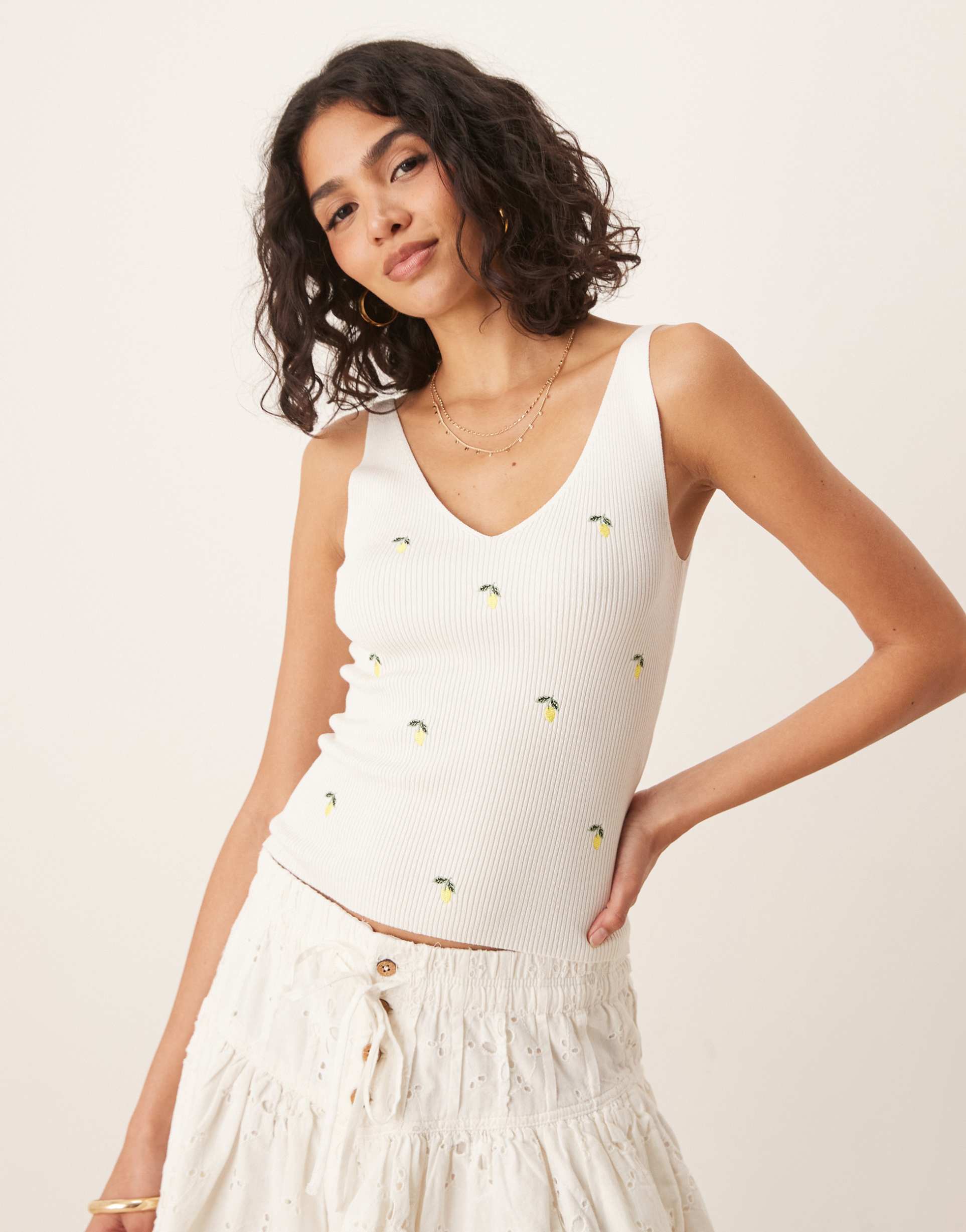 jdy knit tank top in white with lemon embroidery