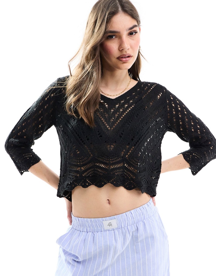 JDY knitted 3/4 sleeve top in...