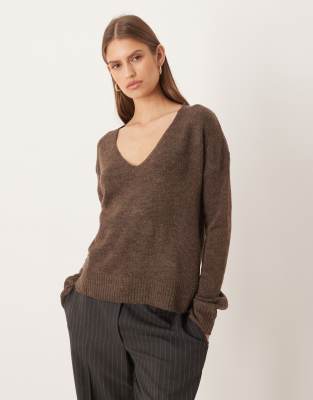 JDY knitted v neck jumper in brown melange - ASOS Price Checker