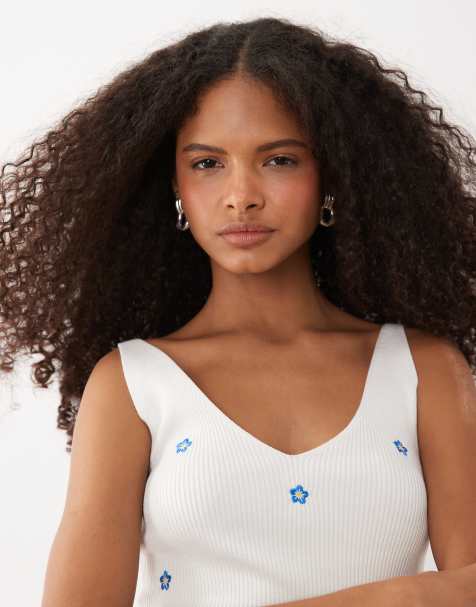 JDY knitted vest in white with flower embroidery - view 1