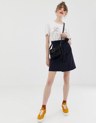JDY – Kritstrecksrandig kjol med rynkad midja-Flerfärgad