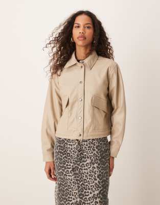 JDY - Kunstleder-Jacke in Beige mit Kragen-Neutral