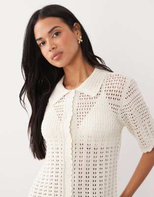 Kurzärmlige, gehäkelte Strickjacke in Cremeweiß Weiß M
