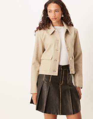 JDY - Kurze, elegante Jacke in Beige-Neutral