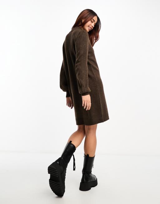 JDY – Kurzes, gestricktes Pulloverkleid in Schokobraun mit Puffärmeln , 2 von 4