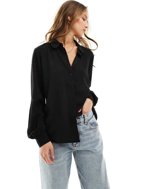 JDY – Langärmlige Bluse in Schwarz - view 1