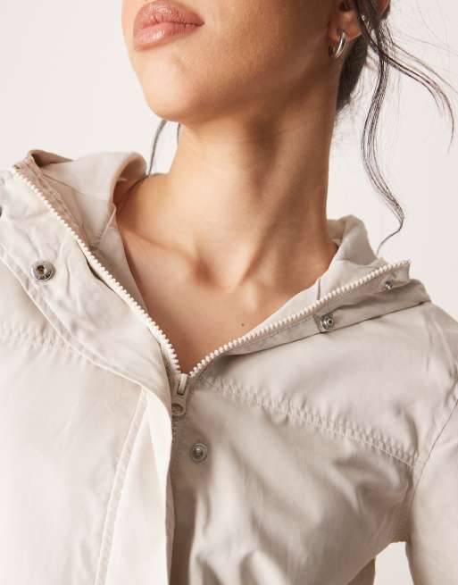 JDY – Leichte Cropped Jacke in Beige mit Kapuze, 4 von 4