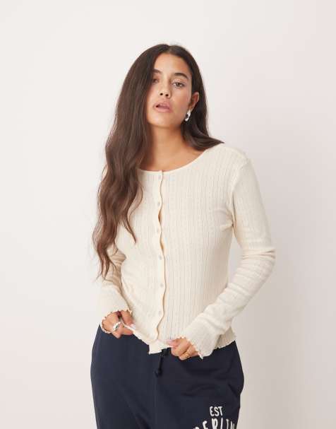 JDY – Leichte Strickjacke in Weiß mit Kräuselsaum - view 1