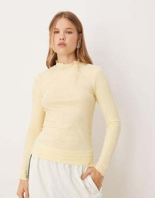 Jdy Lettuce Edge Long Sleeve Top In Yellow