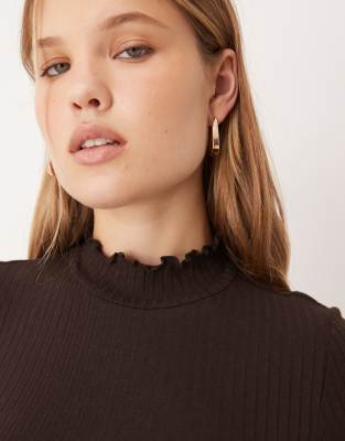 Jdy Lettuce Edge Long Sleeve Top In Brown
