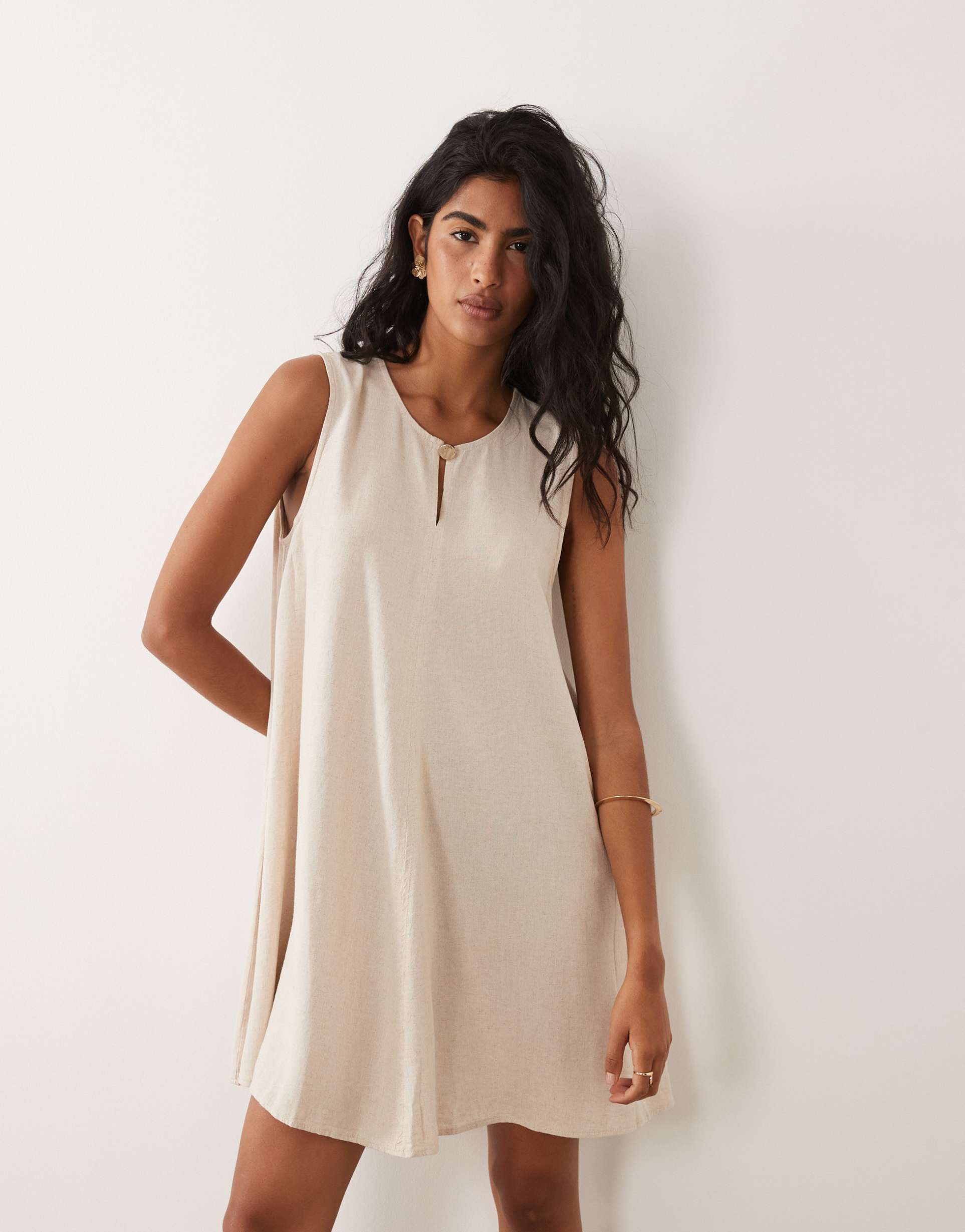 jdy linen blend pleated mini dress in oatmeal