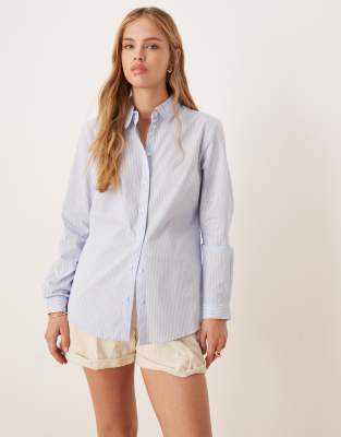 long sleeve shirt in light blue stripe