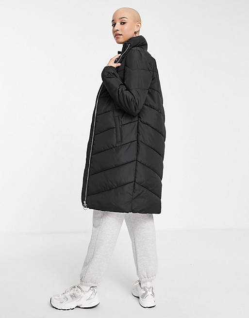 Women JDY longline chevron padded coat with funnel neck in black 