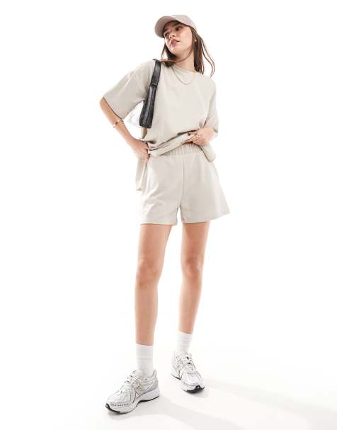 JDY loose fit shorts in stone (part of a set) - view 1