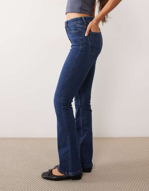 JDY Macy jeans med hög midja och utsvängda ben i mörkblå denim, 2 av 5