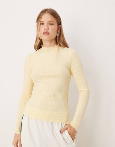 JDY lettuce edge long sleeve top in buttermilk 