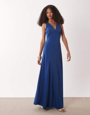 JDY - Maxikleid in Marineblau mit V-Ausschnitt