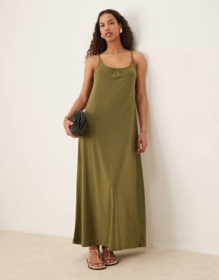 JDY - Maxikleid in Khaki mit schmalen Trägern-Grün