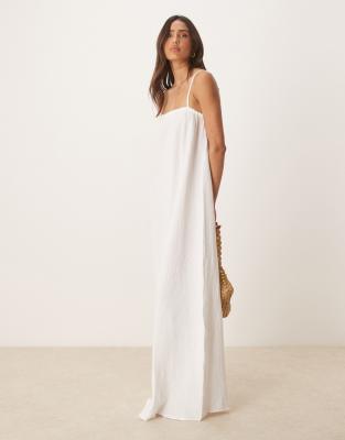 JDY - Maxikleid mit schmalen Trägern aus grob gewebter Baumwolle in Weiß