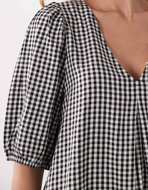 JDY - Midi jurk met V-hals en pofmouwen in zwarte gingham ruit, 4 van 4