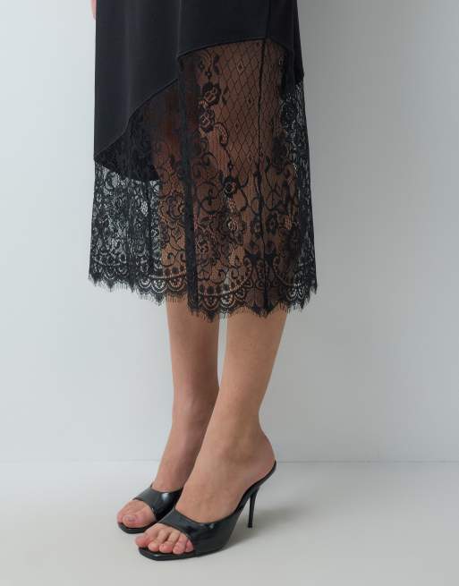 JDY Midirock mit asymmetrischem Spitzenbesatz in Schwarz, 3 von 5