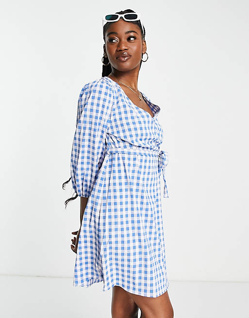 JDY - Mini jurk met gingham ruit, overslag en gestrikte taille in blauw