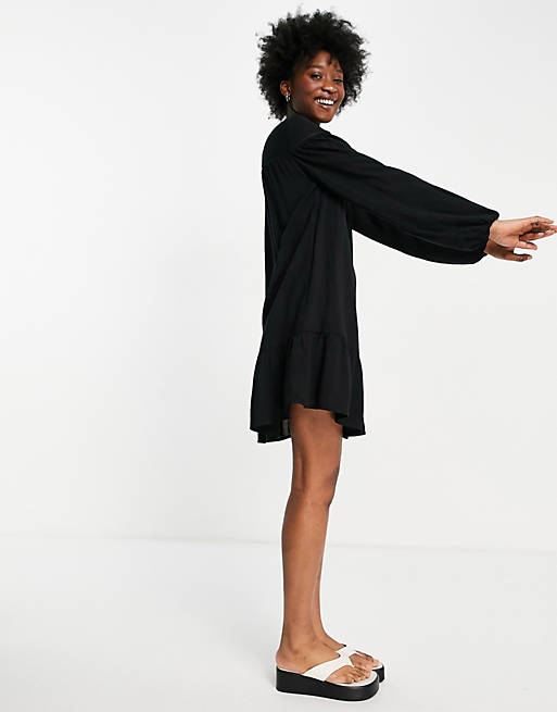 Women JDY mini smock dress with bust seam detailing in black 
