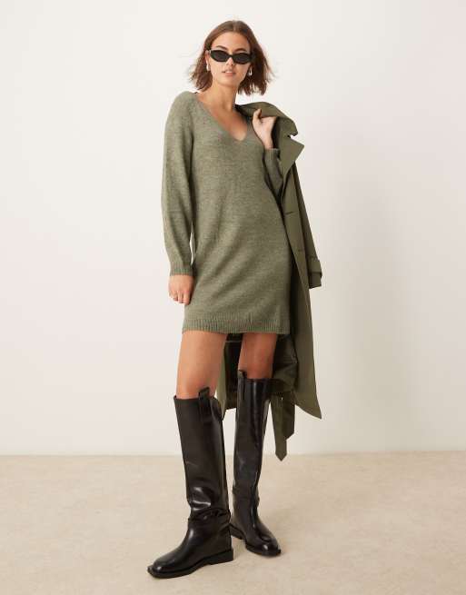 JDY – Mini-Strickkleid in Dunkelgrün mit V-Ausschnitt, 2 von 4