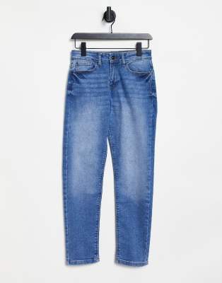 JDY - Newtyson - Mom-Jeans mit hoher Taille in Blau