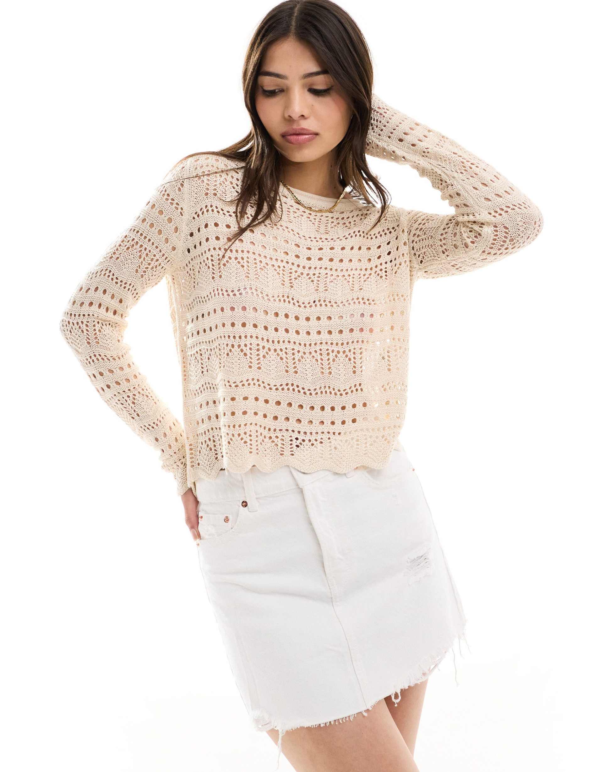 jdy open knit scallop edge top in beige