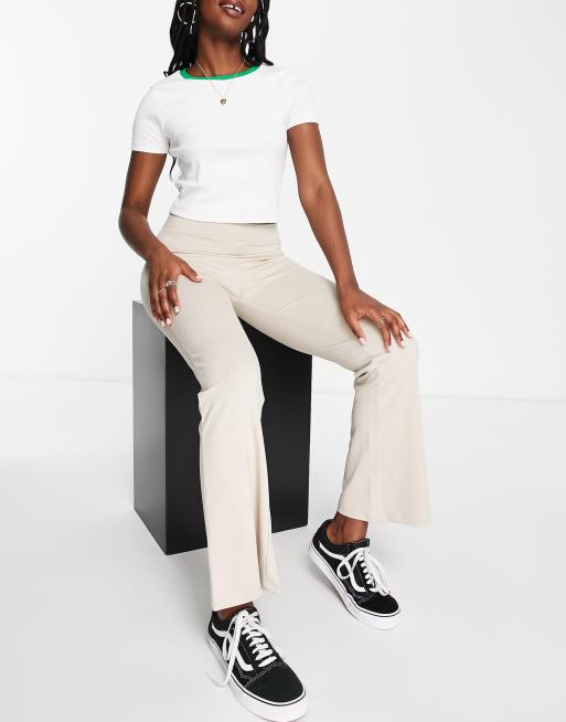 JDY - Pantaloni a zampa a vita alta color sabbia, 4 di 4