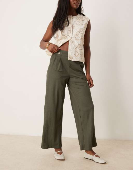 JDY - Pantaloni taglio corto ampi a vita alta verde scuro