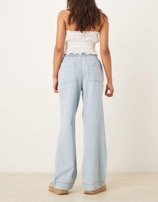 JDY – Penny – Jeans in hellblauer Waschung mit Taillenschnürung und lockerem Schnitt, 3 von 5