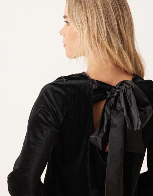 JDY Petite back bow detail velvet mini dress in black, 4 of 4