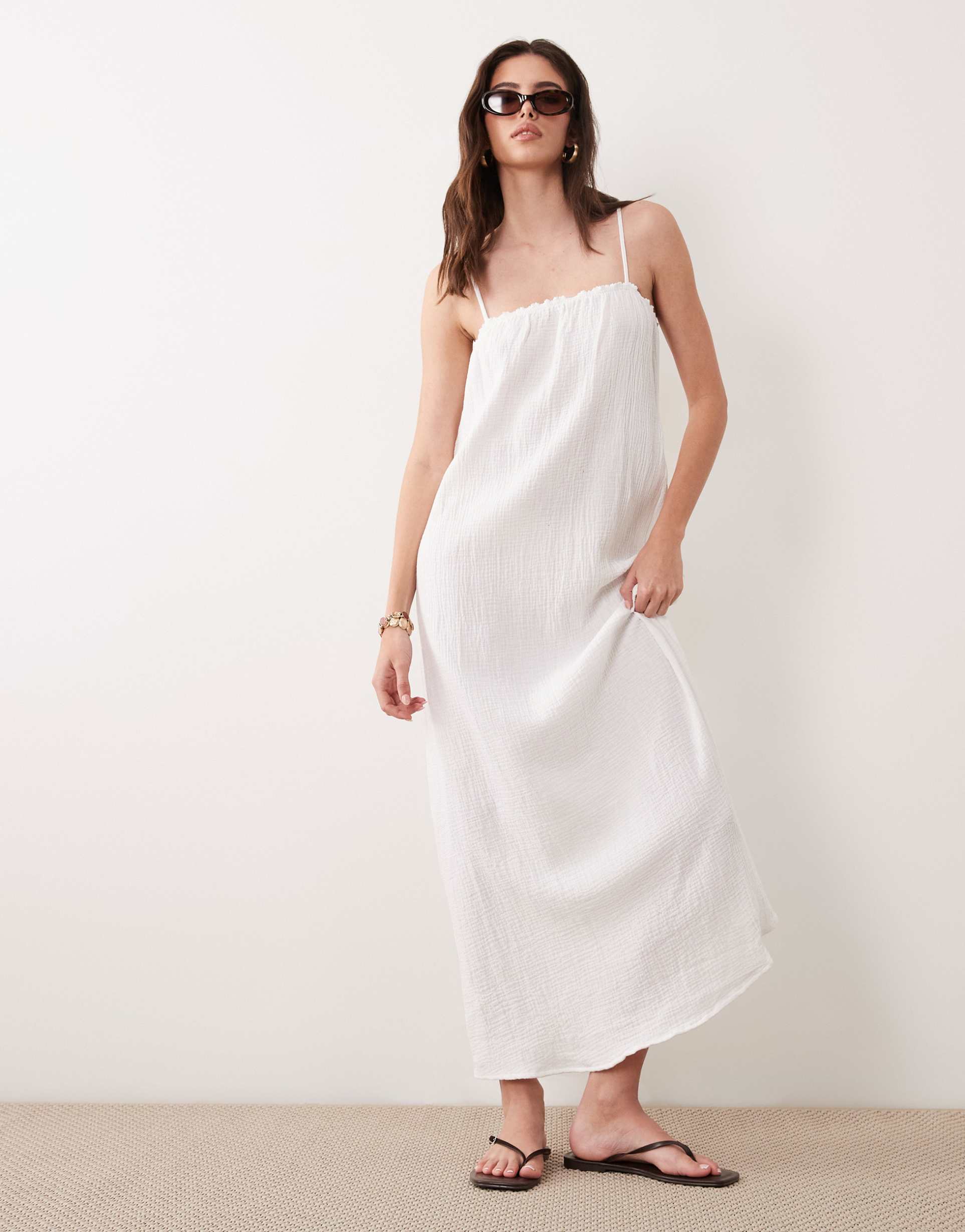 jdy petite cheesecloth sleeveless maxi dress in white