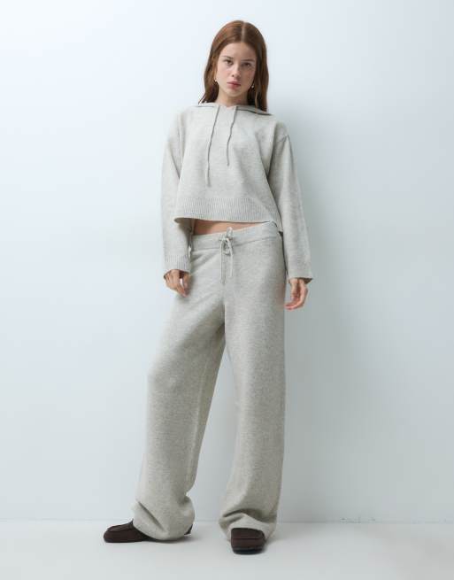 JDY Petite conjunto de punto holgado con sudadera con capucha en piedra, 2 de 4