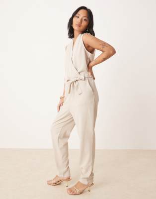 JDY Petite - Eleganter Jumpsuit in Beige-Neutral