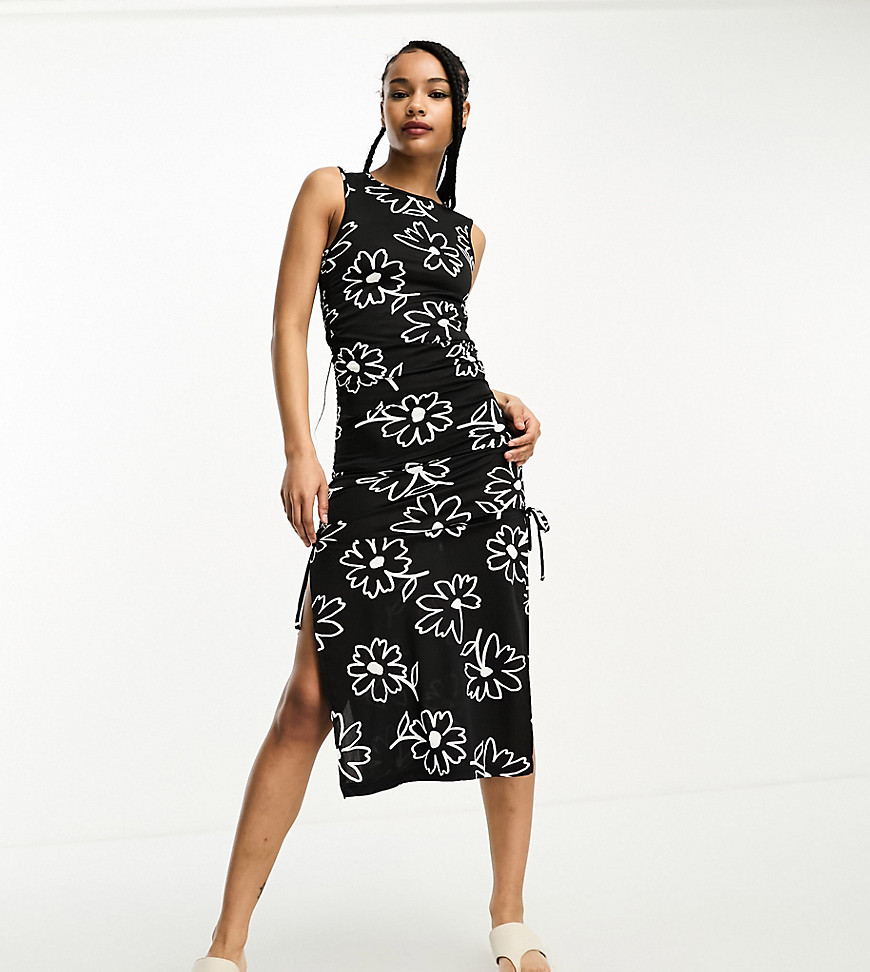 exclusive keyhole side midi dress in black & white floral