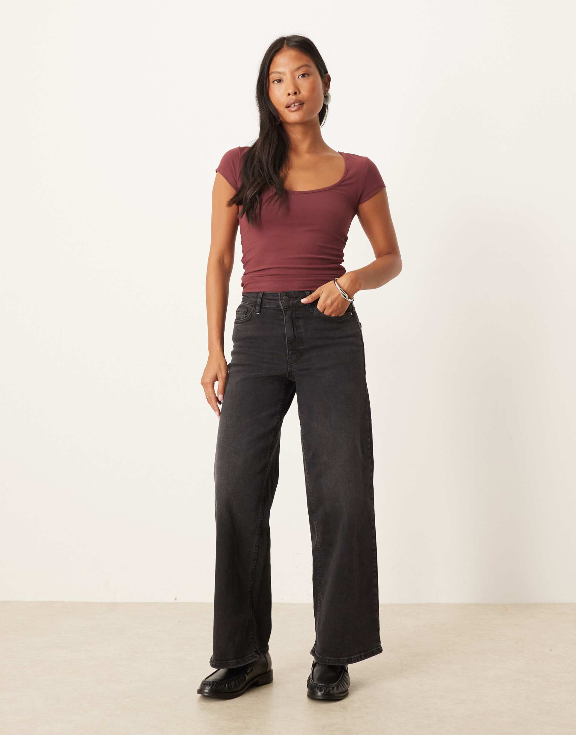jdy petite felina high waist wide leg jeans in black denim