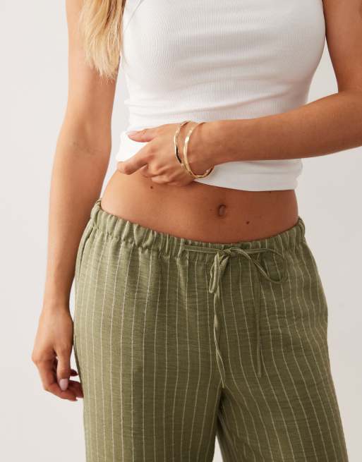 JDY Petite – Hose in Grün mit Streifen und weitem Bein, 4 von 5