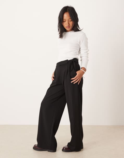 JDY Petite – Hose in Schwarz mit weitem Bein und Bindedetail - view 1