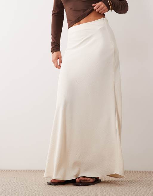 JDY Petite – Kremowa trapezowa satynowa spódnica maxi, 3 z 5